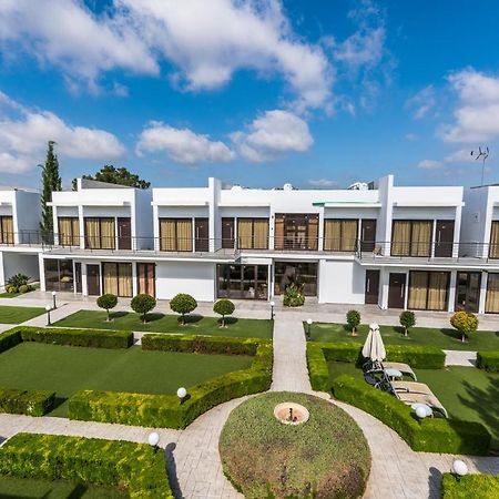 Cosmopolis Multi-Venue Aparthotel Lárnaka Kültér fotó