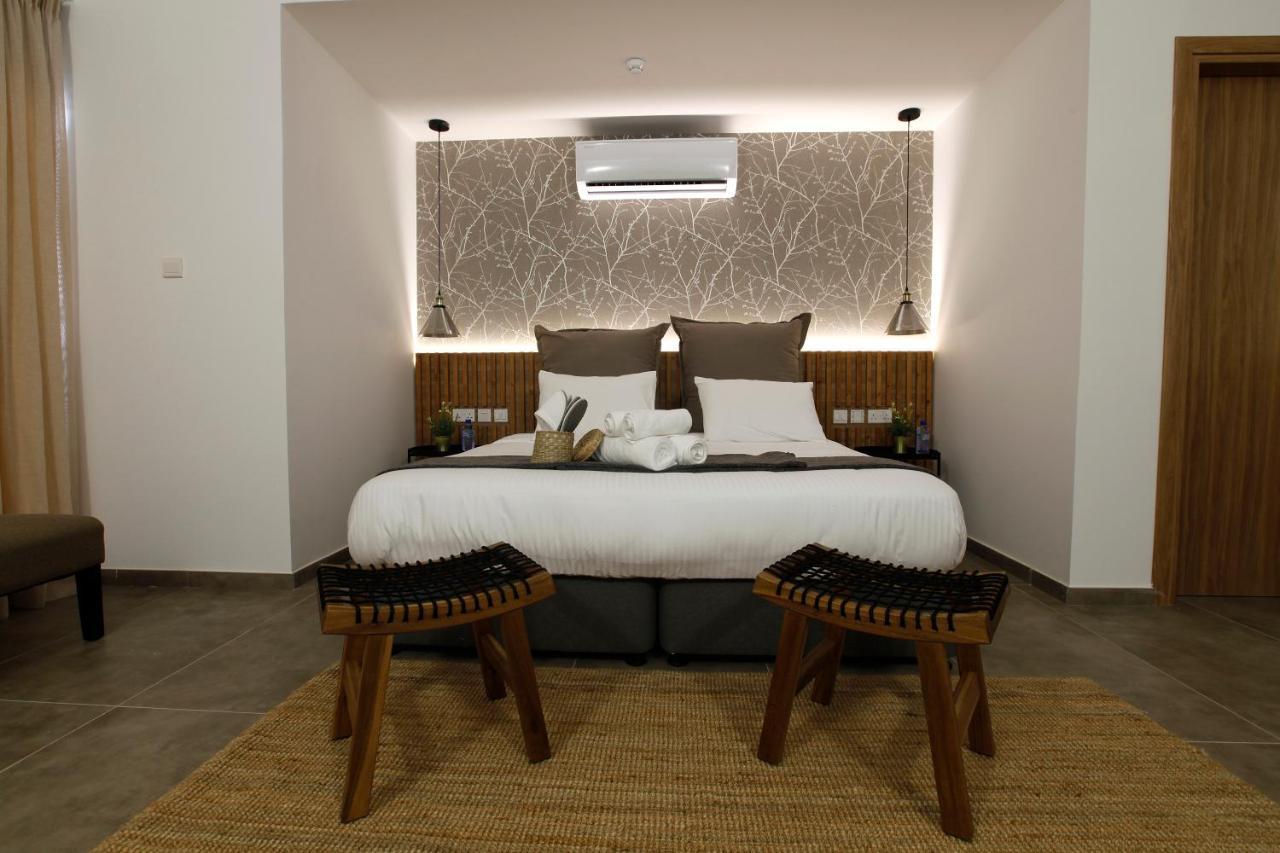 Cosmopolis Multi-Venue Aparthotel Lárnaka Kültér fotó