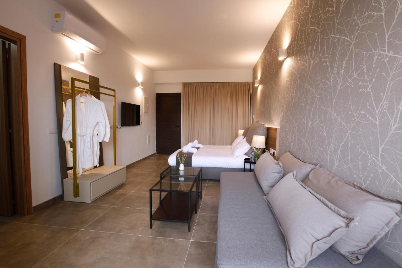 Cosmopolis Multi-Venue Aparthotel Lárnaka Kültér fotó