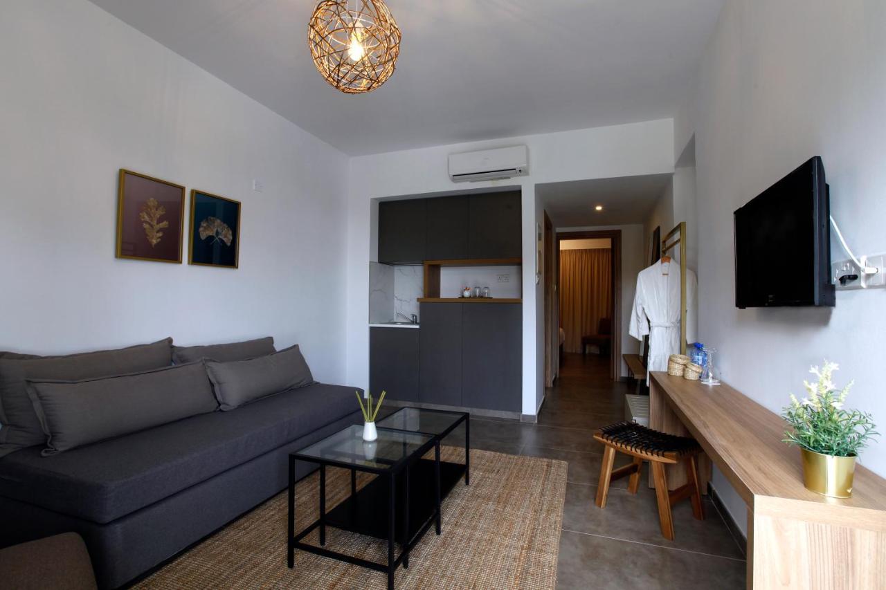 Cosmopolis Multi-Venue Aparthotel Lárnaka Kültér fotó