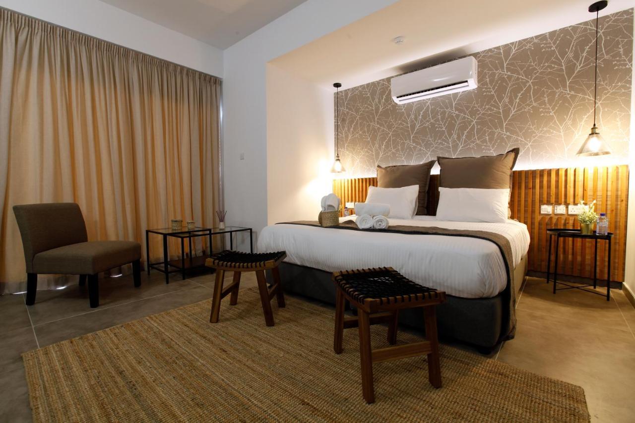 Cosmopolis Multi-Venue Aparthotel Lárnaka Kültér fotó