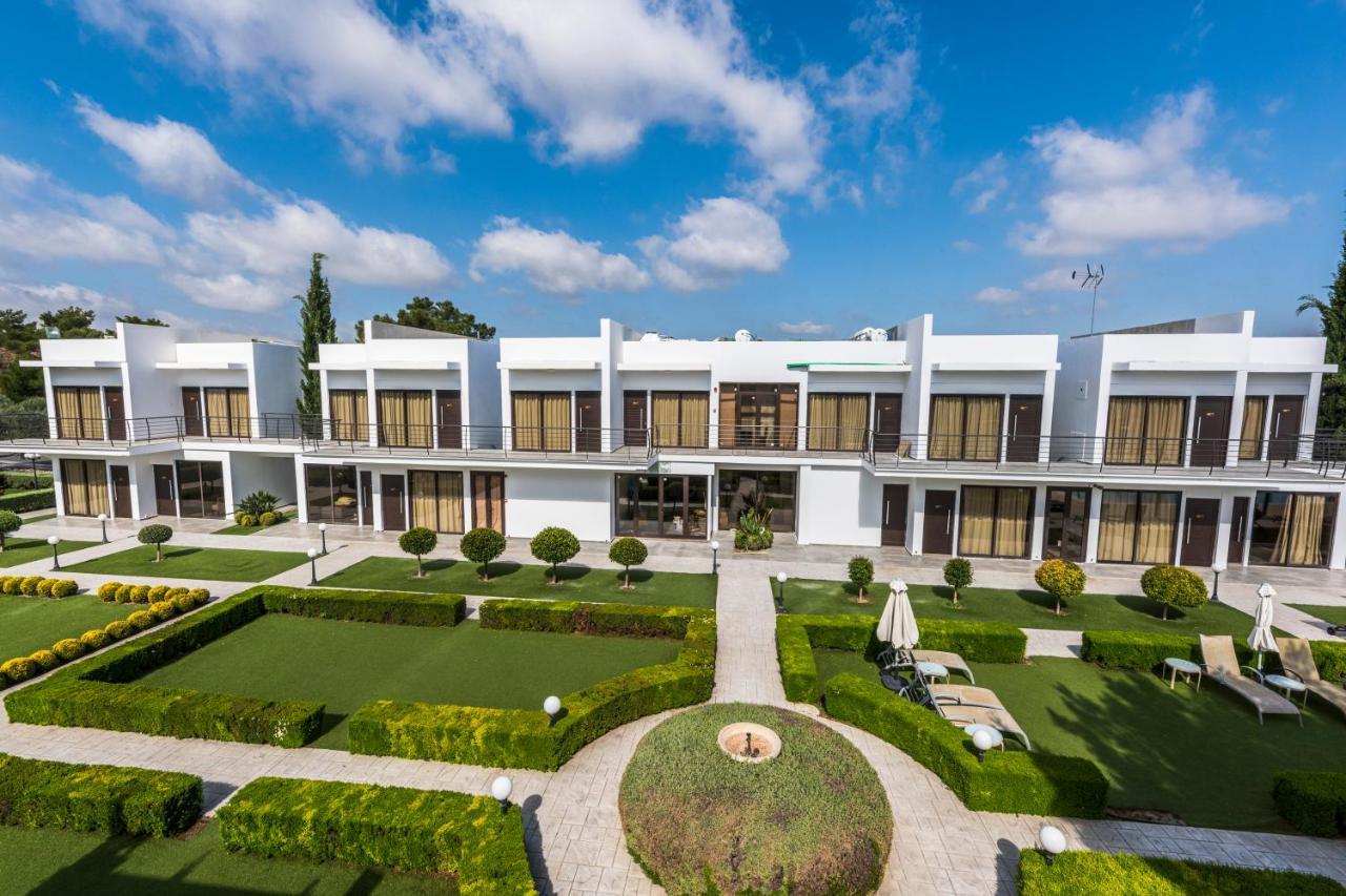 Cosmopolis Multi-Venue Aparthotel Lárnaka Kültér fotó